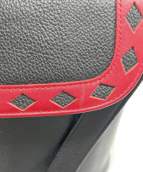 Yves Saint Laurent（イヴサンローラン）Yves Saint Laurent (イヴサンローラン) ダイヤカットショルダーバッグ ブラックの古着・服飾アイテム