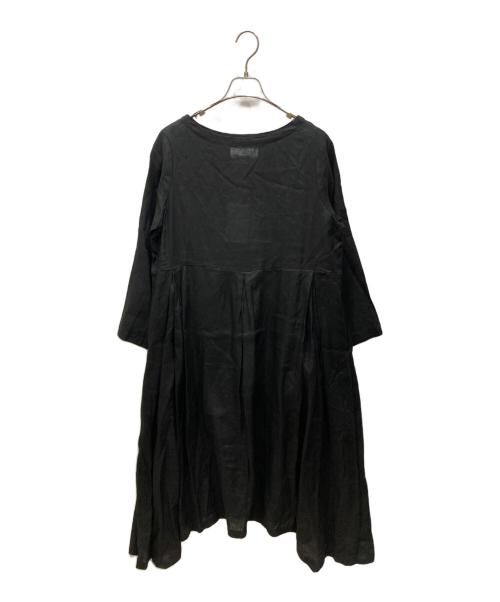 universal tissu（ユニバーサルティシュ）UNIVERSAL TISSU (ユニバーサルティシュ) リネンワンピース ブラック サイズ:SIZE Free 未使用品の古着・服飾アイテム