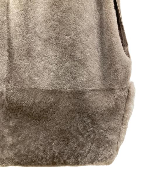 BLANCHA（ブランカ）BLANCHA (ブランカ) ムートンベスト グレー サイズ:SIZE 42の古着・服飾アイテム