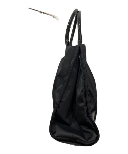 TORY BURCH（トリーバーチ）TORY BURCH (トリーバーチ) パテントレザートートバッグ ブラックの古着・服飾アイテム