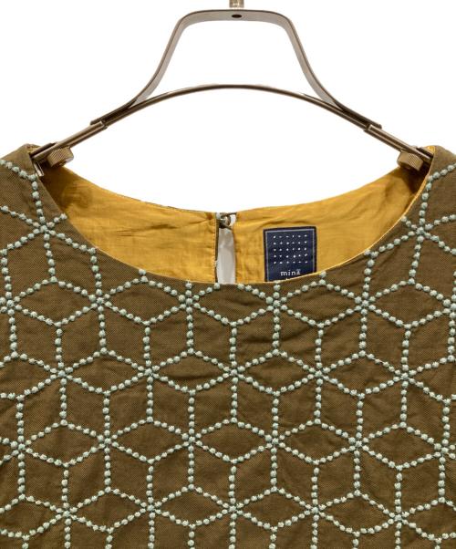 mina perhonen（ミナ ペルホネン）mina perhonen (ミナ ペルホネン) 総柄ブラウス ブラウン サイズ:SIZE 38の古着・服飾アイテム