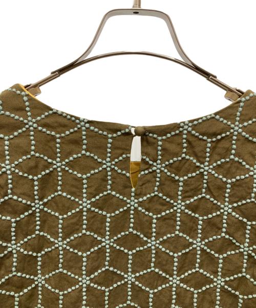 mina perhonen（ミナ ペルホネン）mina perhonen (ミナ ペルホネン) 総柄ブラウス ブラウン サイズ:SIZE 38の古着・服飾アイテム