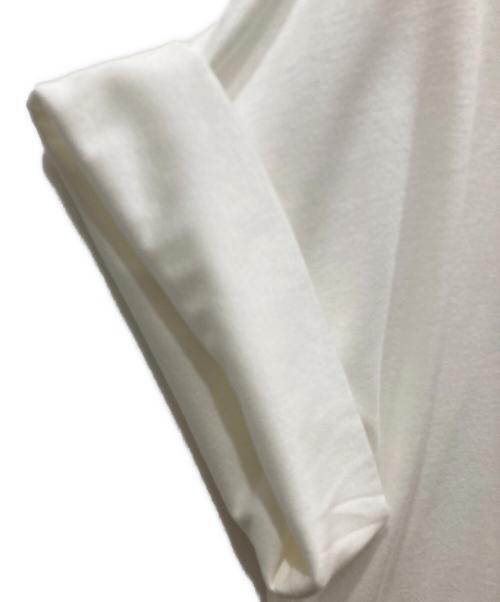 INGEBORG（インゲボルグ）INGEBORG (インゲボルグ) フレンチピオニーワンポイントpt.カットソー ホワイト サイズ:SIZE 3 未使用品の古着・服飾アイテム