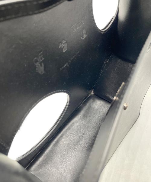 OFFWHITE（オフホワイト）OFFWHITE (オフホワイト) 2.8Jitney Hole-Detail Crossbody Bag ブラックの古着・服飾アイテム