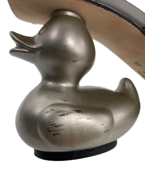 MIHARA YASUHIRO（ミハラヤスヒロ）MIHARA YASUHIRO (ミハラヤスヒロ) ダックヒールパファーサンダル グレー サイズ:36の古着・服飾アイテム