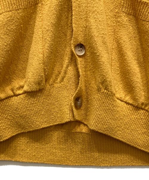 BATONER（バトナ―）BATONER (バトナ―) SILK V NECK CARDIGAN イエロー サイズ:SIZE 2の古着・服飾アイテム