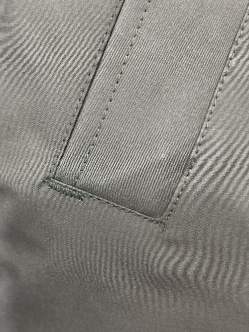 CANADA GOOSE（カナダグース）CANADA GOOSE (カナダグース) LABRADOR BOMBER　ラブラドール ボンバー オリーブ サイズ:SIZE XSの古着・服飾アイテム