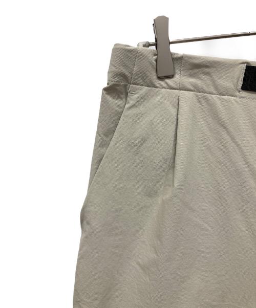 GOLDWIN（ゴールドウイン）GOLDWIN (ゴールドウイン) ワンタックテーパードアンクルパンツ アイボリー サイズ:SIZE 3の古着・服飾アイテム