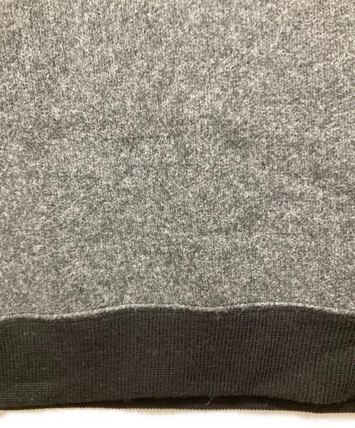 WHITE MOUNTAINEERING（ホワイトマウンテ二アニング）WHITE MOUNTAINEERING (ホワイトマウンテ二アニング) CONTRASTED HIGH NECK PULLOVER グレー×グレー サイズ:SIZE 1の古着・服飾アイテム