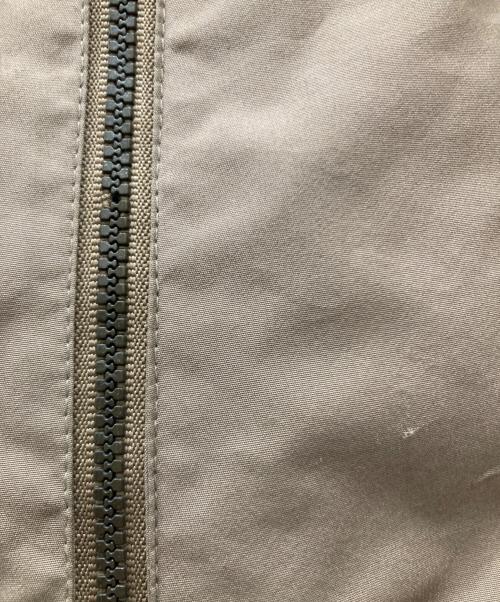 MONCLER（モンクレール）MONCLER (モンクレール) ダウンジャケット ベージュ サイズ:SIZE 胸囲102 身長180の古着・服飾アイテム