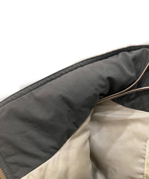 MONCLER（モンクレール）MONCLER (モンクレール) ダウンジャケット ベージュ サイズ:SIZE 胸囲102 身長180の古着・服飾アイテム