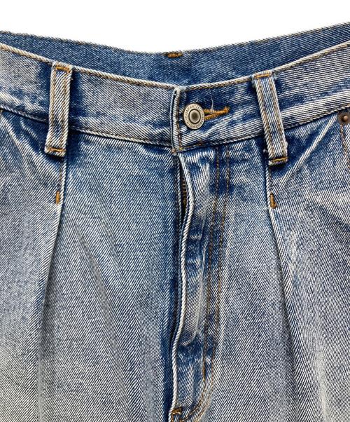 YENN（イエン）YENN (イエン) HIGH RISE TUCK WIDE PANTS ブル サイズ:SIZE 36の古着・服飾アイテム