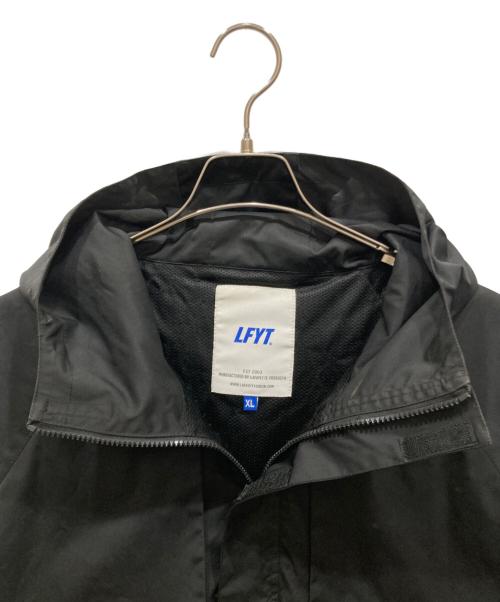 LFYT（エルエフワイティー）LFYT (エルエフワイティー) ナイロンアノラックパーカー ブラック サイズ:SIZE XLの古着・服飾アイテム