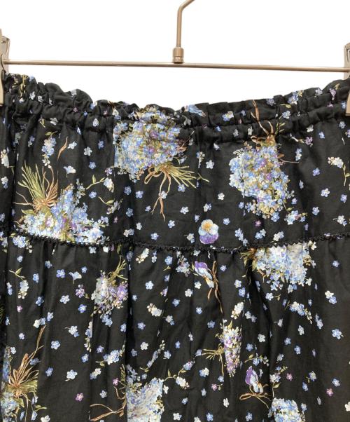 PINK HOUSE（ピンクハウス）PINK HOUSE (ピンクハウス) ブルーフラワリィプリントスカート ブラック×ブルー サイズ:SIZE Freeの古着・服飾アイテム