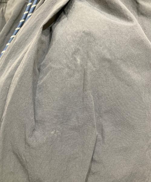 ALOUND（アラウンド）ALOUND (アラウンド) ツータックテーパードナイロンパンツ ネイビー サイズ:SIZE Lの古着・服飾アイテム