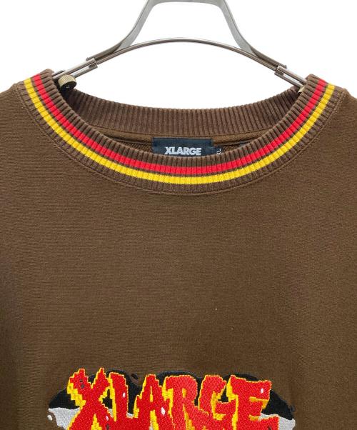 X-LARGE（エクストララージ）X-LARGE (エクストララージ) GRAFFITI CREWNECK SWEAT ブラウン サイズ:SIZE XLの古着・服飾アイテム
