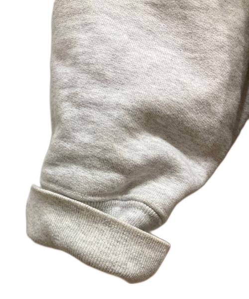SUPREME（シュプリーム）Supreme (シュプリーム) ューチュラロゴクルーネック グレー サイズ:Sの古着・服飾アイテム