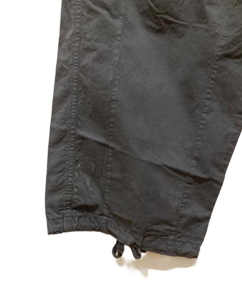 C.P COMPANY（シーピーカンパニー）C.P COMPANY (シーピーカンパニー) MICROREPS BOXY LENS CARGO PANTS ブラック サイズ:50の古着・服飾アイテム