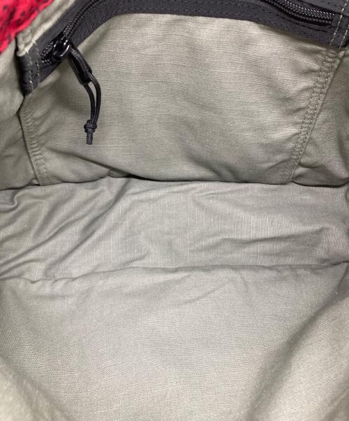 SUPREME（シュプリーム）SUPREME (シュプリーム) Velvet Small Messenger Bag レッドの古着・服飾アイテム