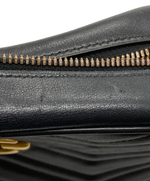 GUCCI（グッチ）GUCCI (グッチ) GGマーモント スモールカメラバッグ ブラックの古着・服飾アイテム