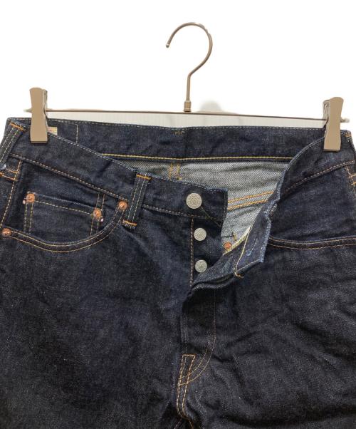 MOMOTARO JEANS（桃太郎ジーンズ）MOMOTARO JEANS (桃太郎ジーンズ) 出陣スリムストレート インディゴ サイズ:SIZE 81cm (W32)の古着・服飾アイテム