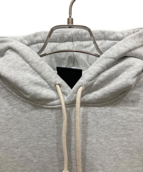KITH（キス）KITH (キス) スモールロゴプルオーバーパーカー グレー サイズ:SIZE Sの古着・服飾アイテム
