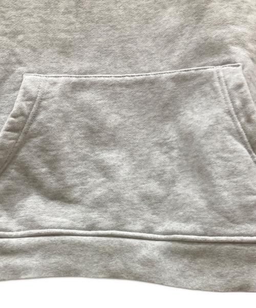 KITH（キス）KITH (キス) スモールロゴプルオーバーパーカー グレー サイズ:SIZE Sの古着・服飾アイテム
