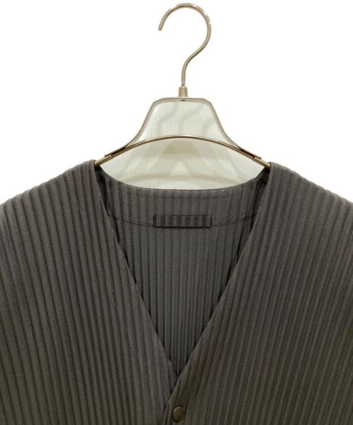 HOMME PLISSE ISSEY MIYAKE（オム プリッセ イッセイ ミヤケ）HOMME PLISSE ISSEY MIYAKE (オム プリッセ イッセイ ミヤケ) カラープリーツカーディガン グレー サイズ:SIZE 2の古着・服飾アイテム
