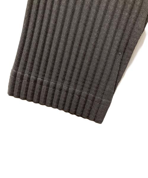 HOMME PLISSE ISSEY MIYAKE（オム プリッセ イッセイ ミヤケ）HOMME PLISSE ISSEY MIYAKE (オム プリッセ イッセイ ミヤケ) カラープリーツカーディガン グレー サイズ:SIZE 2の古着・服飾アイテム