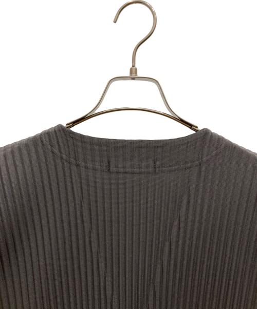 HOMME PLISSE ISSEY MIYAKE（オム プリッセ イッセイ ミヤケ）HOMME PLISSE ISSEY MIYAKE (オム プリッセ イッセイ ミヤケ) カラープリーツカーディガン グレー サイズ:SIZE 2の古着・服飾アイテム