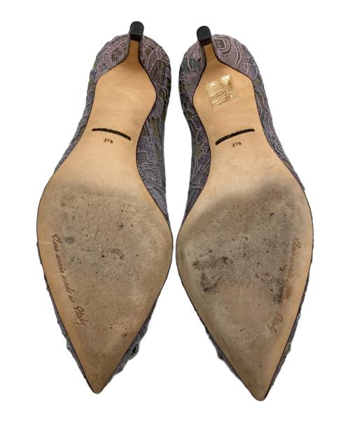 DOLCE & GABBANA（ドルチェ＆ガッバーナ）DOLCE & GABBANA (ドルチェ＆ガッバーナ) レース ビジュー ポインテッドトゥパンプス グレー サイズ:SIZE 37 1/2の古着・服飾アイテム