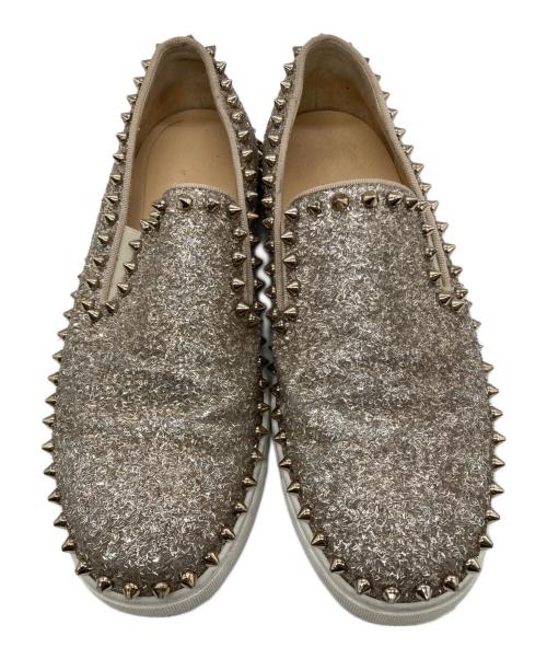 Christian Louboutin（クリスチャン・ルブタン）Christian Louboutin (クリスチャン・ルブタン) スタッズスリッポン グレー サイズ:SIZE 37の古着・服飾アイテム