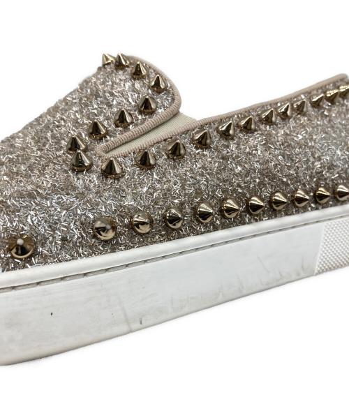 Christian Louboutin（クリスチャン・ルブタン）Christian Louboutin (クリスチャン・ルブタン) スタッズスリッポン グレー サイズ:SIZE 37の古着・服飾アイテム