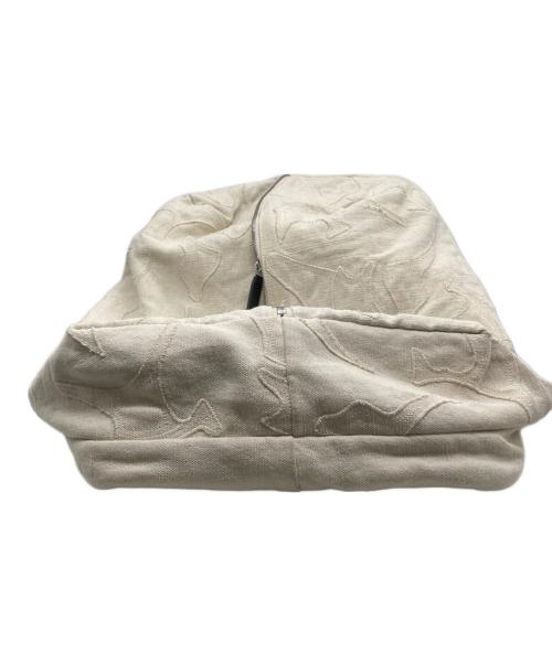 EMPORIO ARMANI（エンポリオ アルマーニ）EMPORIO ARMANI (エンポリオ アルマーニ) トライバルバックパック アイボリーの古着・服飾アイテム