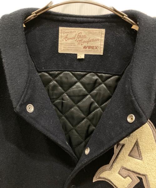 AVIREX（アヴィレックス）AVIREX (アヴィレックス) スタジャン ネイビー×ベージュ サイズ:SIZE Lの古着・服飾アイテム