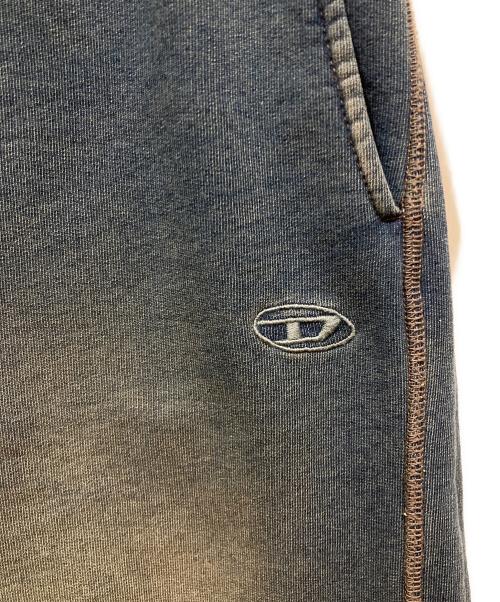 DIESEL（ディーゼル）DIESEL (ディーゼル) ブリーチ加工ハーフパンツ インディゴ サイズ:SIZE Mの古着・服飾アイテム