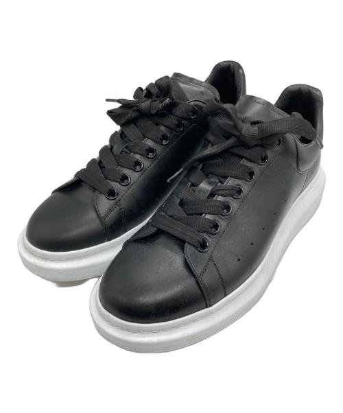 ALEXANDER McQUEEN（アレキサンダーマックイーン）ALEXANDER McQUEEN (アレキサンダーマックイーン) オーバーサイズドスニーカー ブラック サイズ:SIZE 42 1/2の古着・服飾アイテム