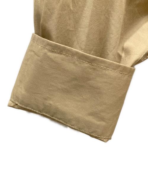 AMI PARIS（アミ パリス）AMI PARIS (アミ パリス) SCARF COLLAR SHIRT　スカーフカラーシャツ ベージュ サイズ:SIZE 38の古着・服飾アイテム