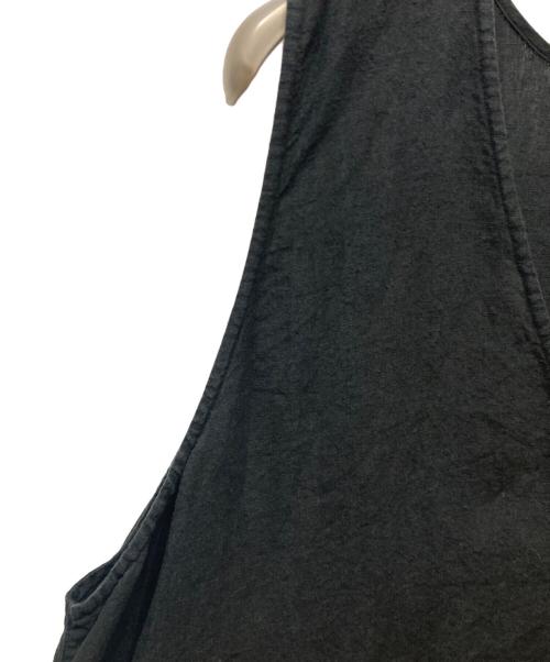 nest Robe（ネストローブ）nest Robe (ネストローブ) ブラックリネンバックVネックノースリーブワンピース ブラック サイズ:FREEの古着・服飾アイテム