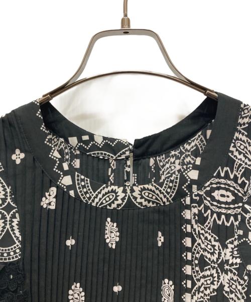 sacai（サカイ）sacai (サカイ) 総柄 ペイズリー ドッキング アシンメトリー プリーツ ブラウス ブラック サイズ:2の古着・服飾アイテム