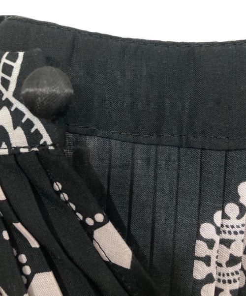 sacai（サカイ）sacai (サカイ) 総柄 ペイズリー ドッキング アシンメトリー プリーツ ブラウス ブラック サイズ:2の古着・服飾アイテム