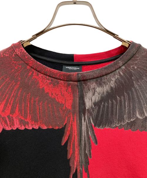 MARCELO BURLON（マルセロバーロン）MARCELO BURLON (マルセロバーロン) ネックウィングプリントスウェット レッド×ブラック サイズ:XSの古着・服飾アイテム