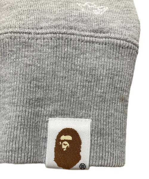 A BATHING APE（ア ベイシング エイプ）A BATHING APE (ア ベイシング エイプ) 総柄刺繍ジップパーカー グレー サイズ:SIZE Mの古着・服飾アイテム