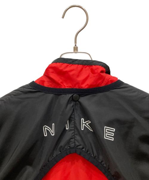 NIKE（ナイキ）NIKE (ナイキ) ナイロンジャケット レッド×ブラック サイズ:SIZE Lの古着・服飾アイテム