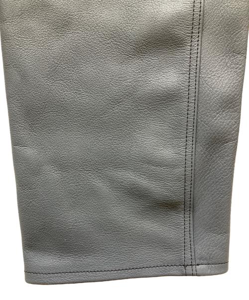 AMBUSH（アンブッシュ）AMBUSH (アンブッシュ) レザーセットアップ レッド×グリーン サイズ:SIZE 2の古着・服飾アイテム