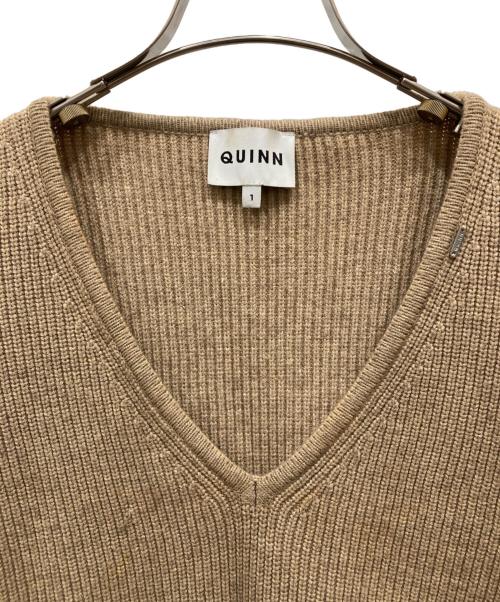 Quinn（クイン）Quinn (クイン) Vネックニット ベージュ サイズ:SIZE 1の古着・服飾アイテム