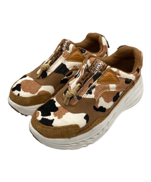 UGG（アグ）UGG (アグ) Zip Cow Print ブラウン サイズ:SIZE 23.5cmの古着・服飾アイテム
