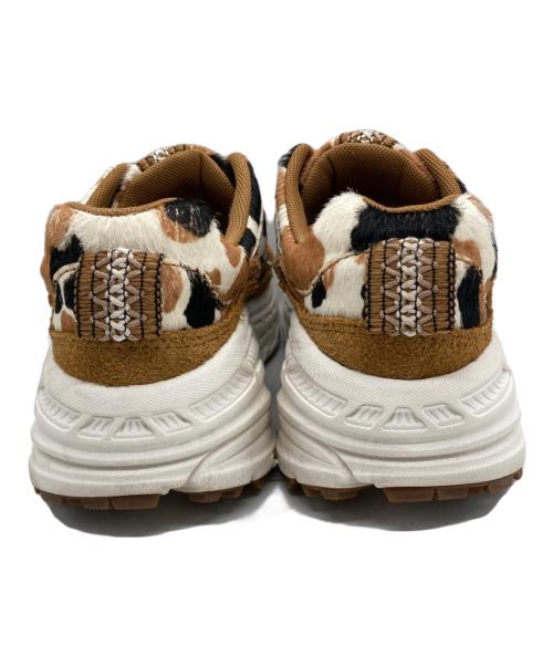 UGG（アグ）UGG (アグ) Zip Cow Print ブラウン サイズ:SIZE 23.5cmの古着・服飾アイテム