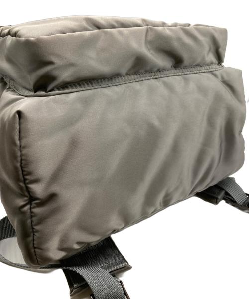 PORTER（ポーター）PORTER (ポーター) DAYPACK グレーの古着・服飾アイテム