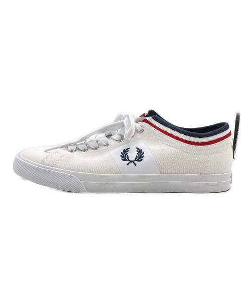FRED PERRY（フレッドペリー）FRED PERRY (フレッドペリー) ローカットスニーカー ホワイト サイズ:UK8の古着・服飾アイテム